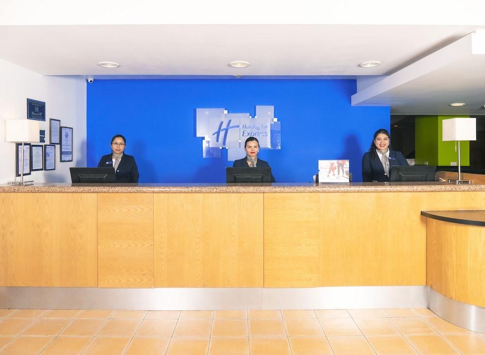 Holiday Inn Express Torreon By Ihg Bagian luar foto