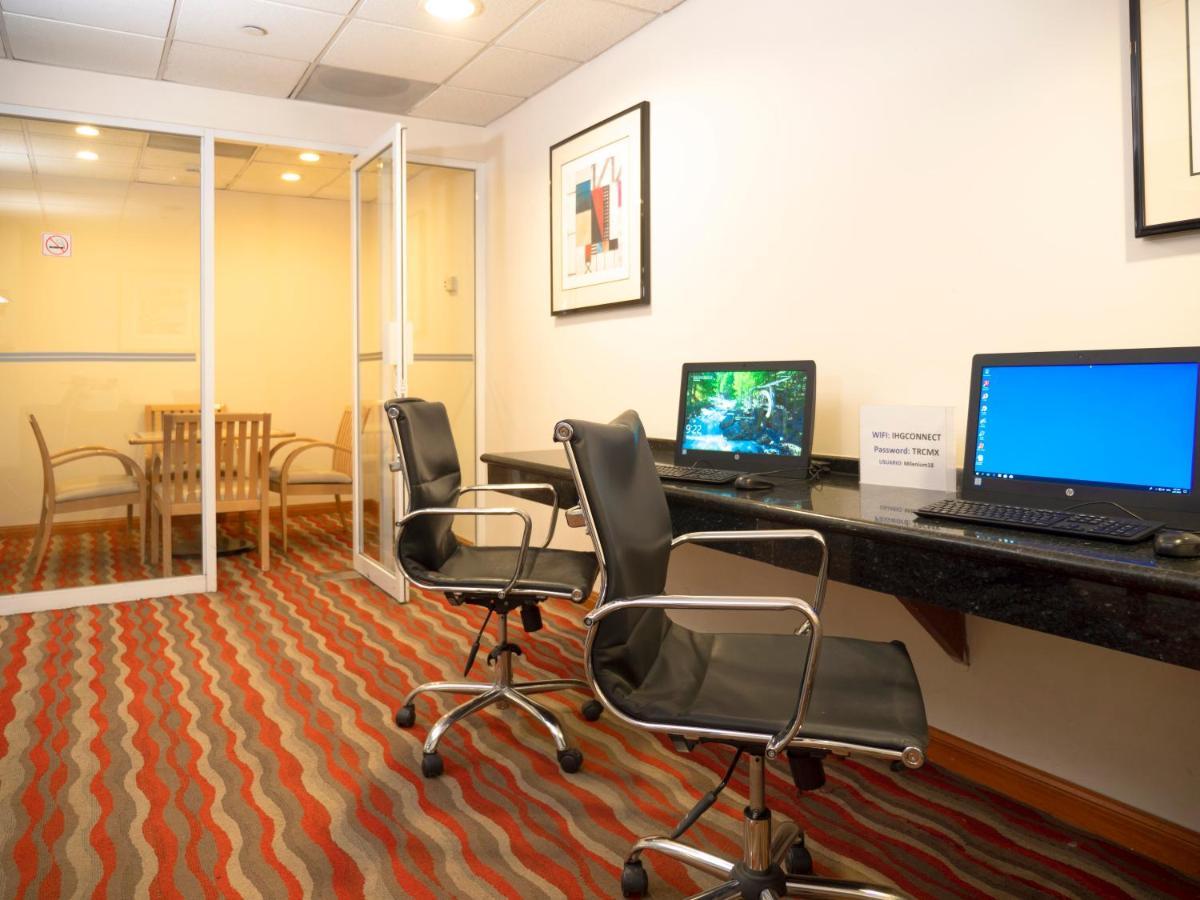 Holiday Inn Express Torreon By Ihg Bagian luar foto