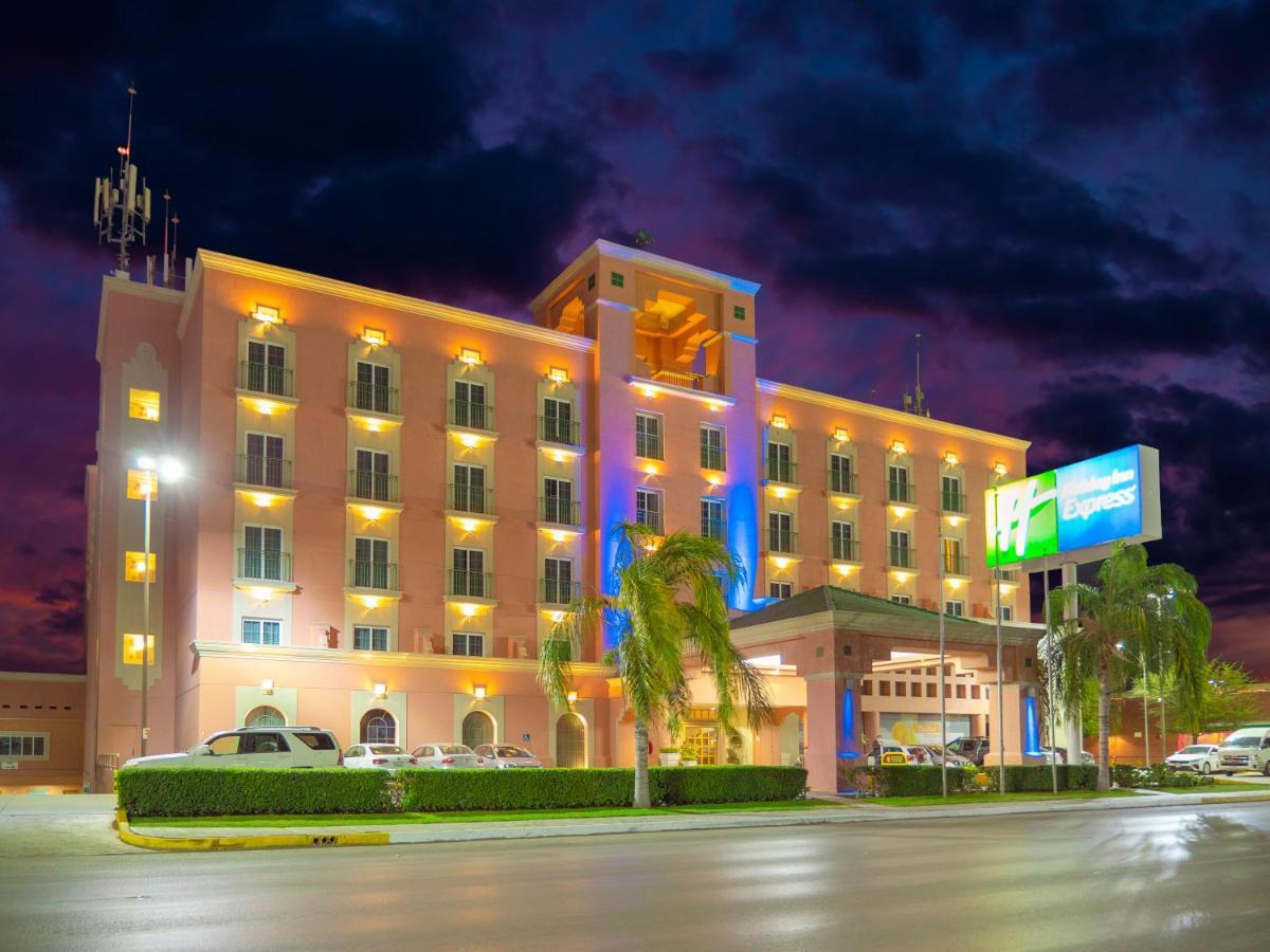 Holiday Inn Express Torreon By Ihg Bagian luar foto