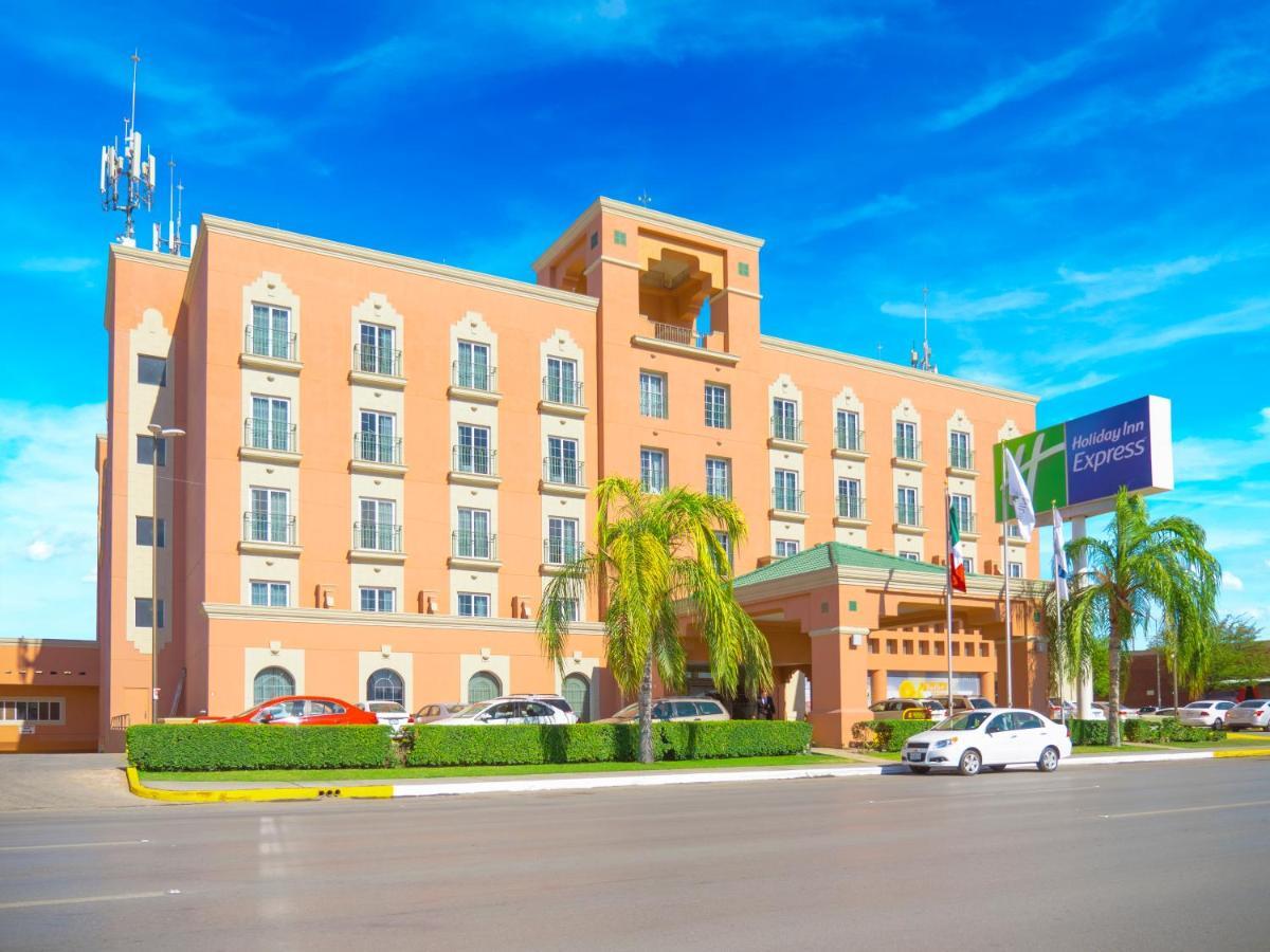 Holiday Inn Express Torreon By Ihg Bagian luar foto