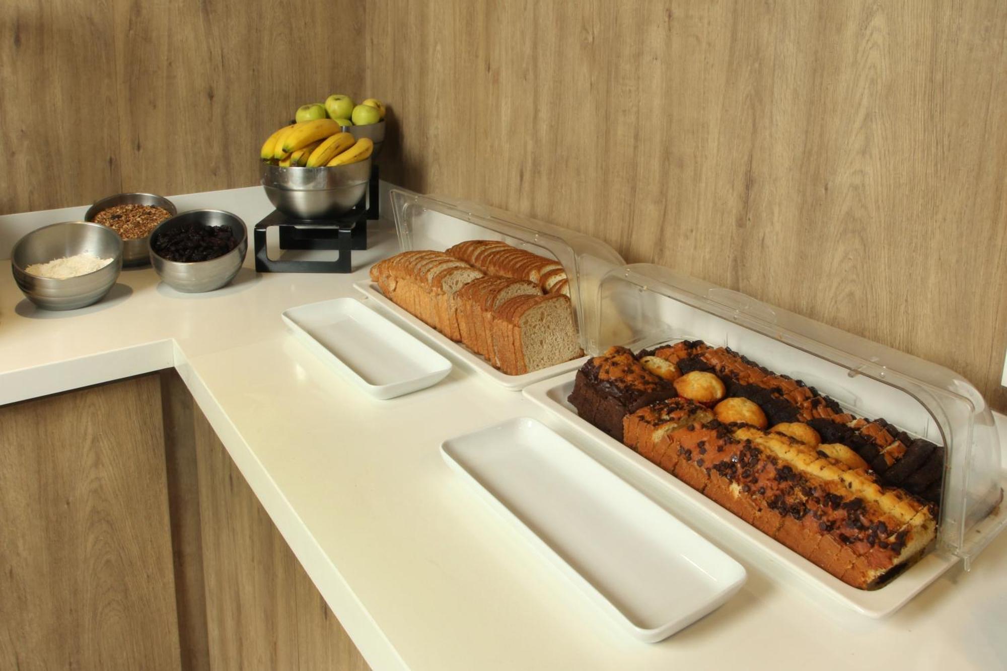 Holiday Inn Express Torreon By Ihg Bagian luar foto