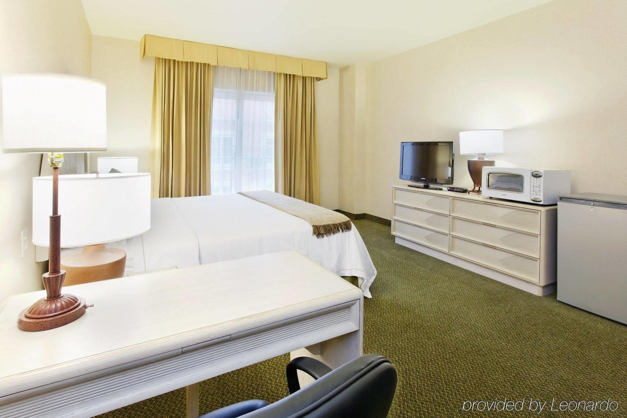 Holiday Inn Express Torreon By Ihg Bagian luar foto